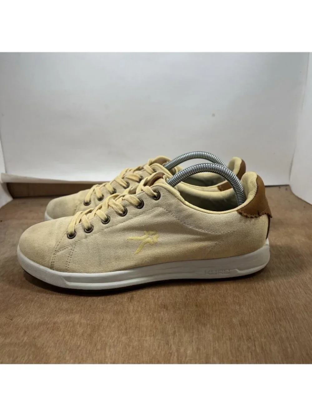 Kuru Roam Classic Court Womens Size 9.5 Athletic Leather Shoes Sneakers